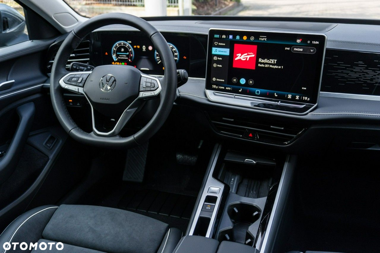 Volkswagen Passat 1.5 TSI EVO Elegance DSG - 20