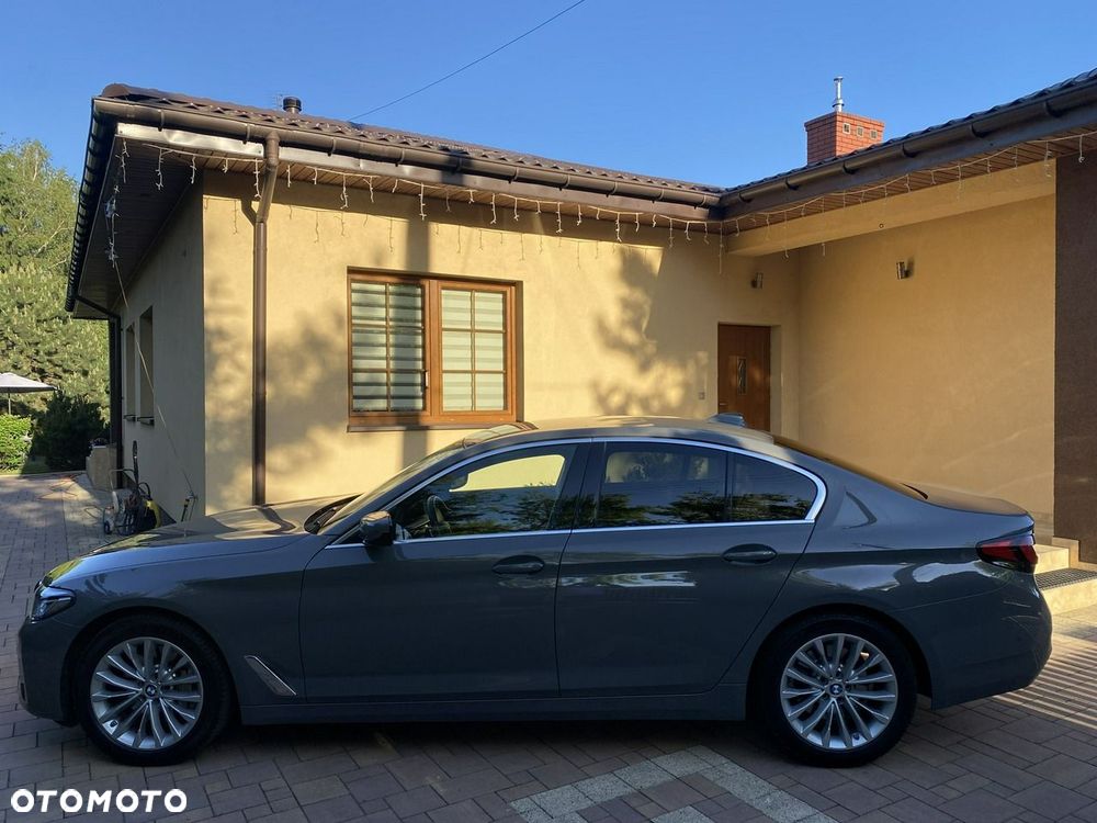 BMW Seria 5 530i xDrive mHEV Luxury Line - 16