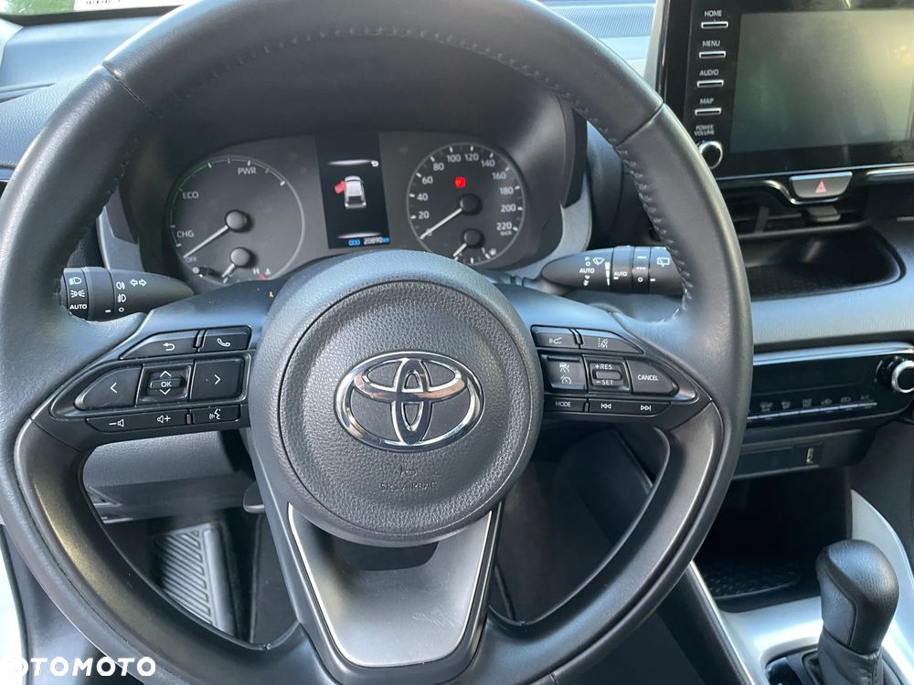 Toyota Yaris - 12