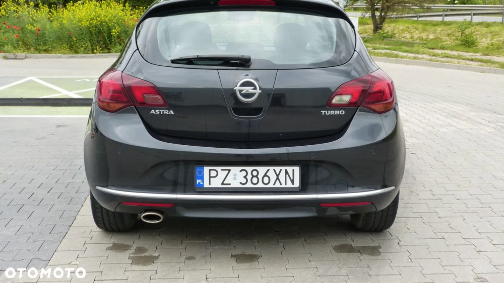 Opel Astra 1.4 Turbo Exklusiv - 6
