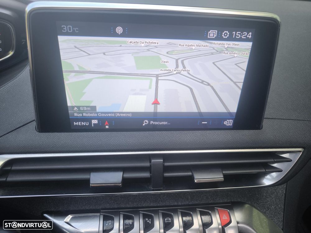 Peugeot 5008 1.5 BlueHDi GT Line J19 EAT8 - 17