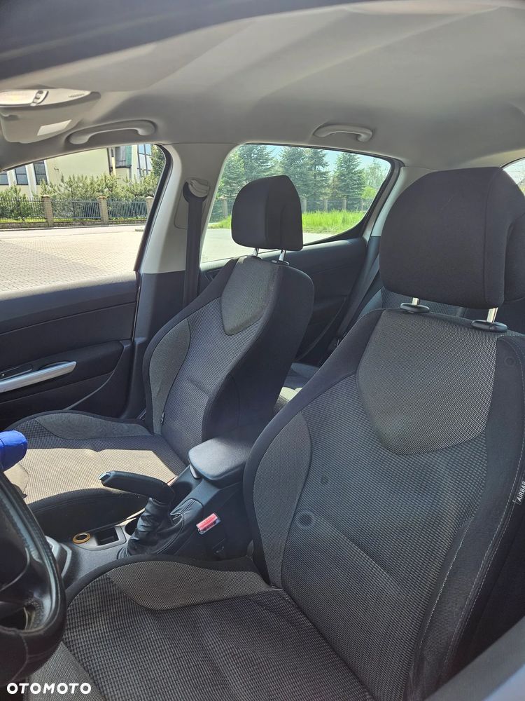 Peugeot 308 120 VTi Premium - 16