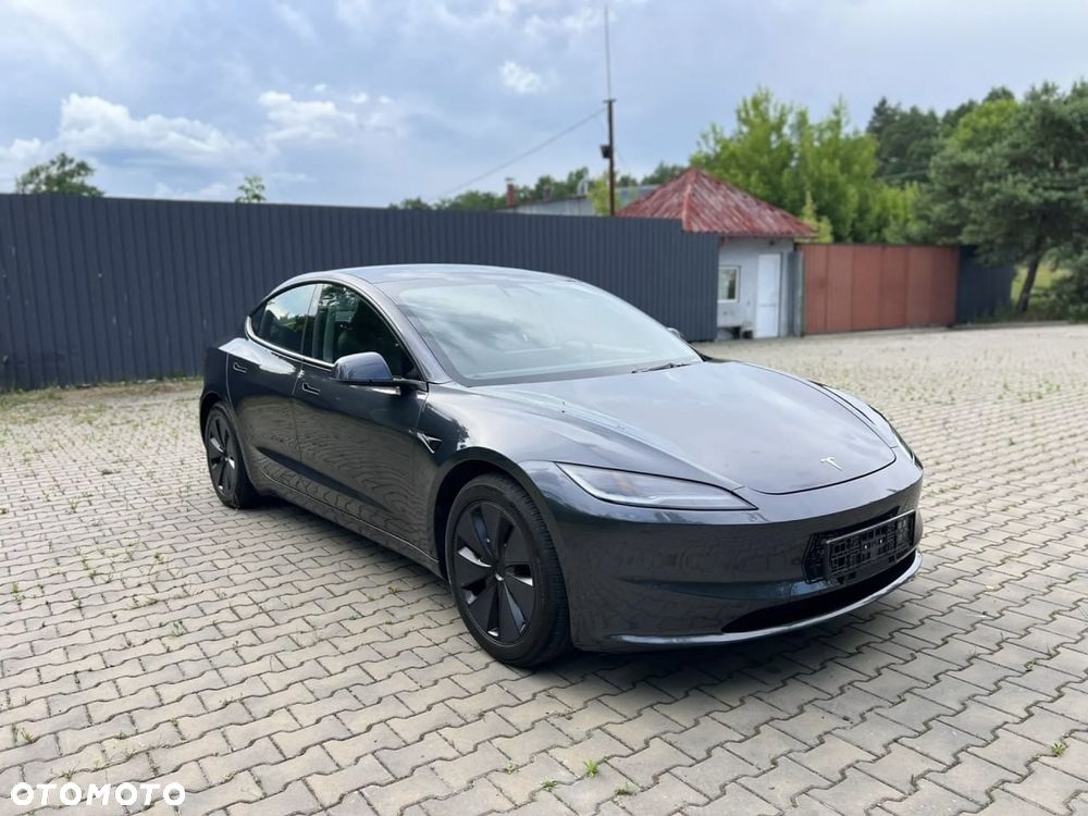 Tesla Model 3 Langstreckenbatterie Allradantrieb Dual Motor - 2