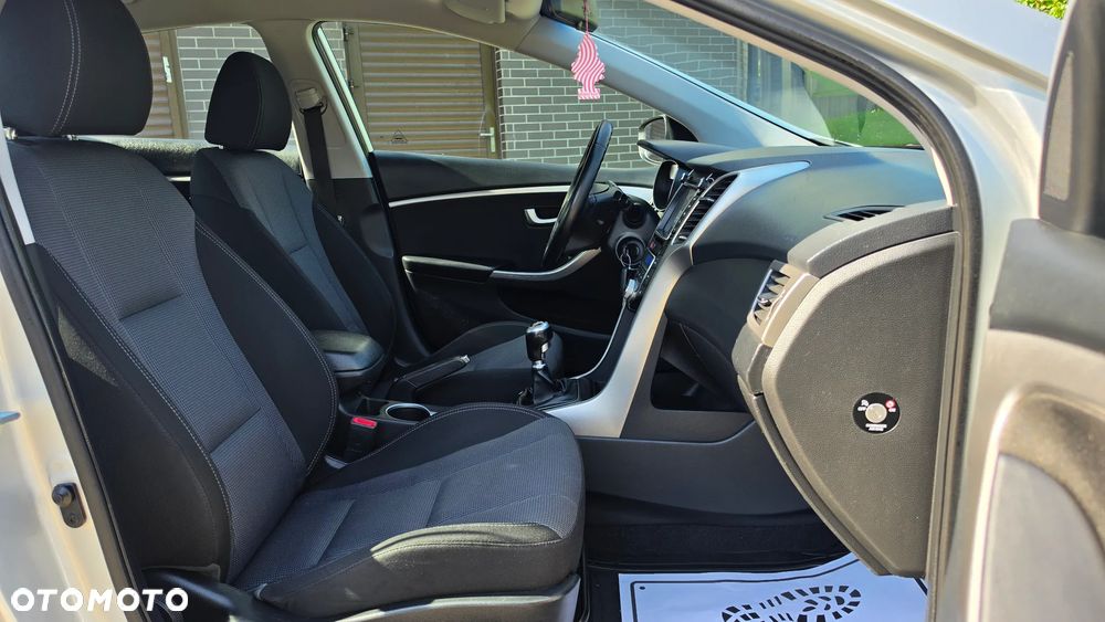 Hyundai i30 1.4 Fifa World Cup Edition - 17
