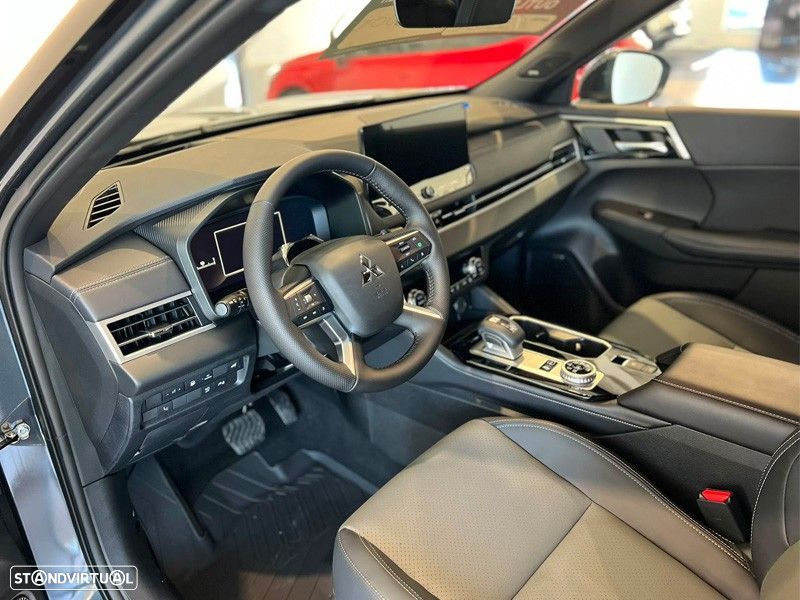 Mitsubishi Outlander 2.4 PHEV Sport Edition - 14