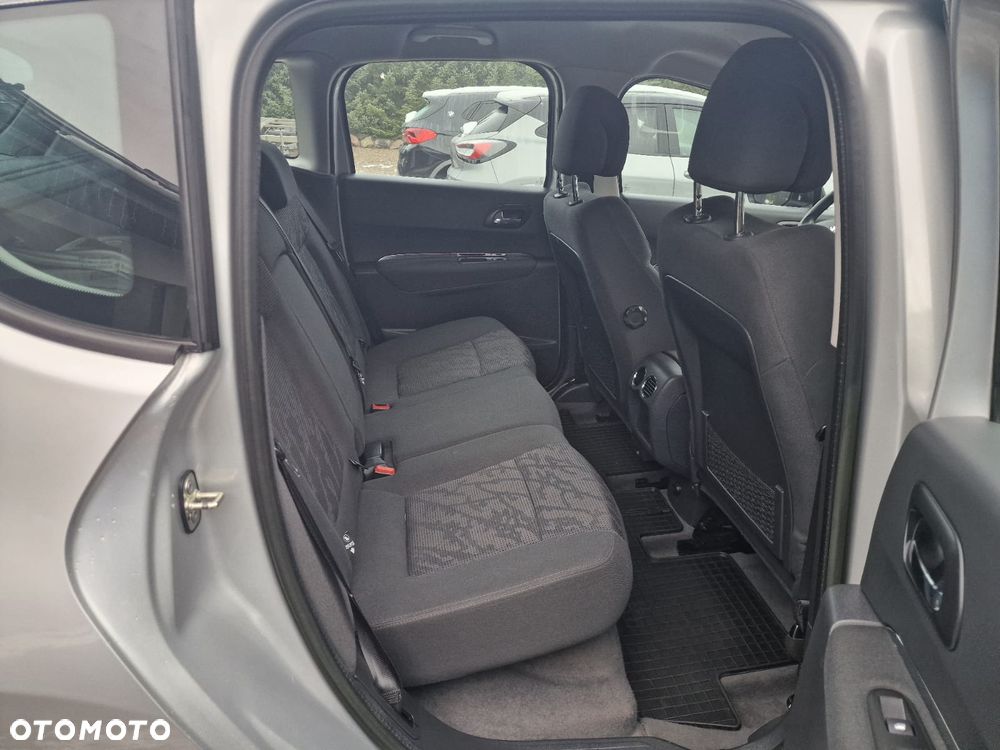 Peugeot 3008 1.6 HDi Active - 14