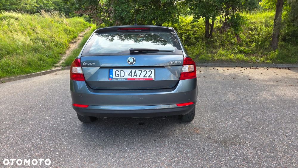 Skoda RAPID 1.2 TSI Ambition - 37