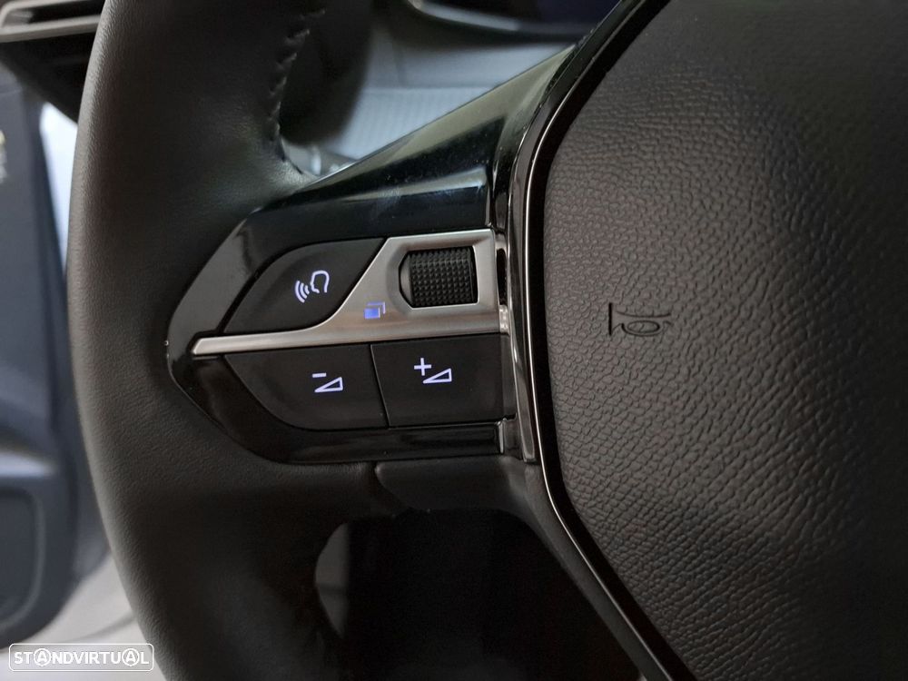 Peugeot e-208 51 kWh Allure - 15