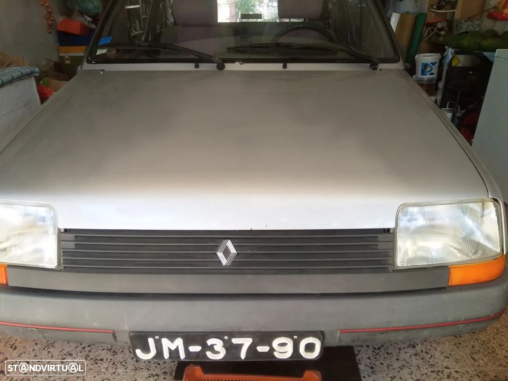 Renault 5 1.0 Five - 1