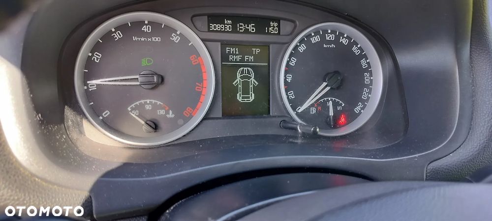 Skoda Roomster 1.6 16V - 13