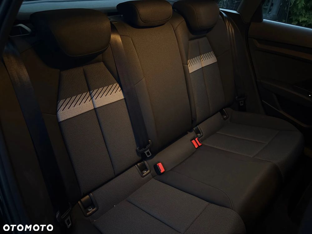 Audi A3 Sportback 35 TFSI S tronic - 29