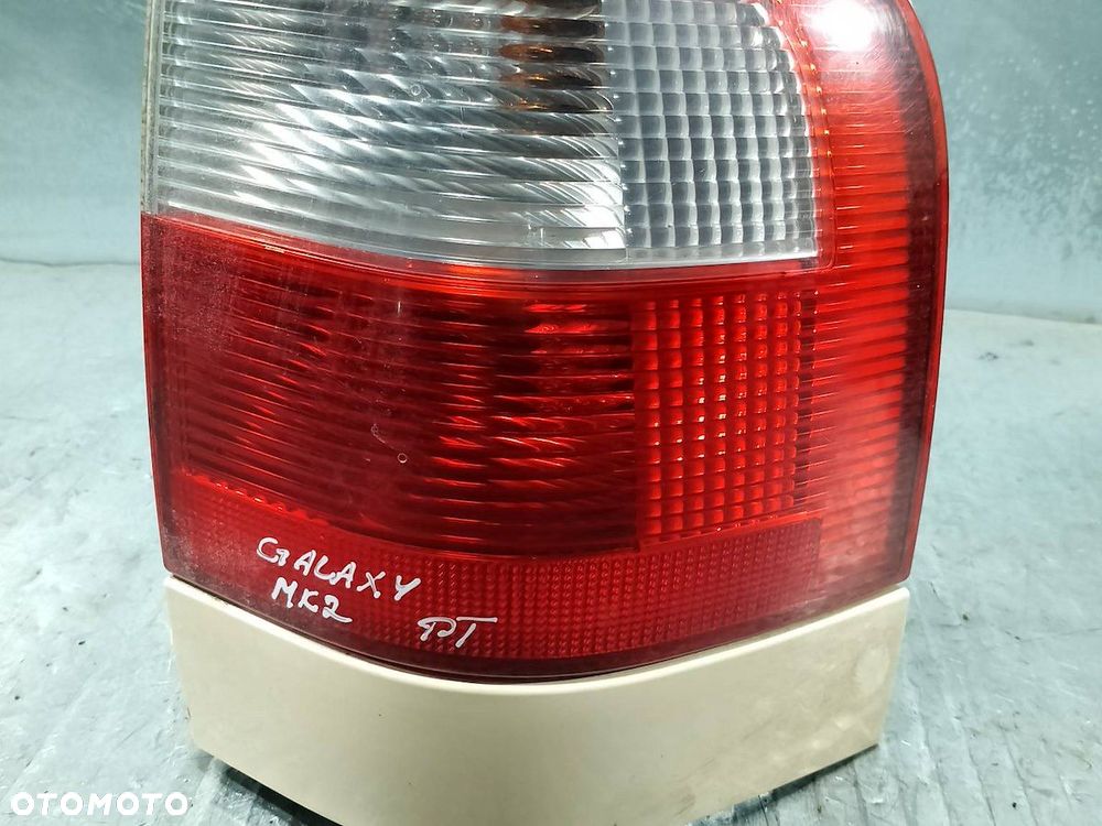 LAMPA TYLNA PRAWA FORD GALAXY 964464 - 1