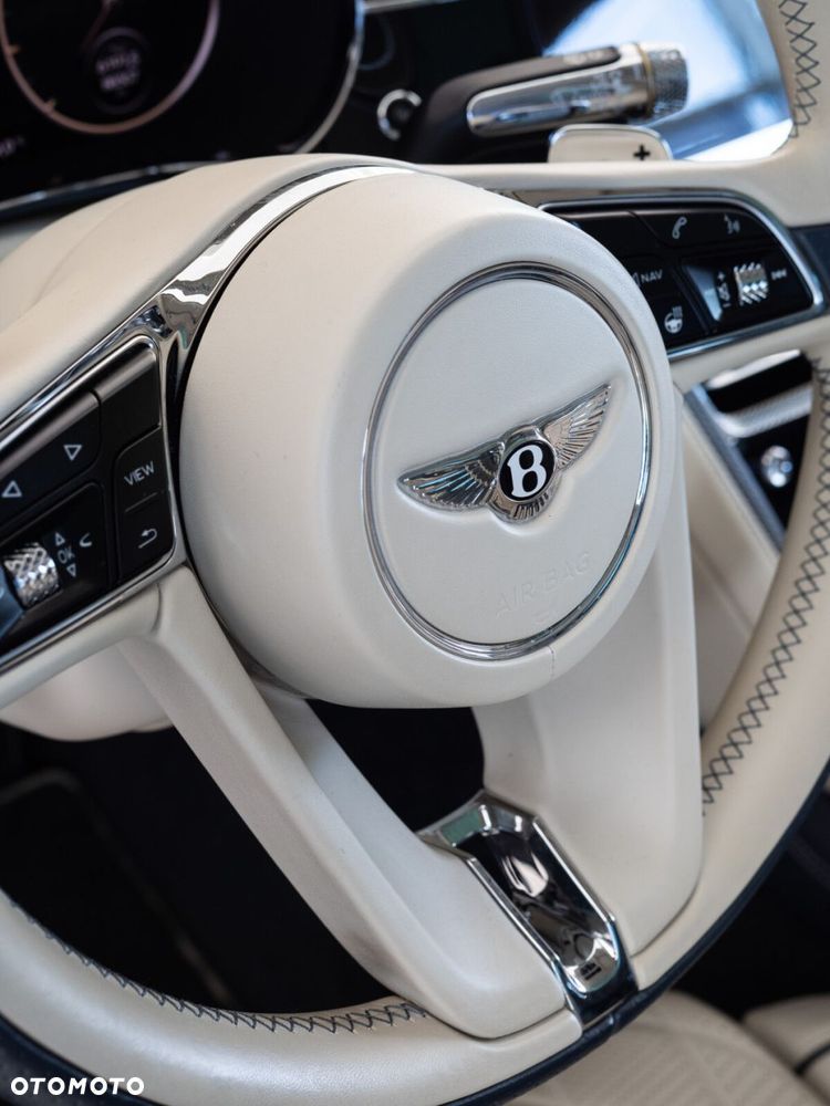 Bentley Flying Spur - 16