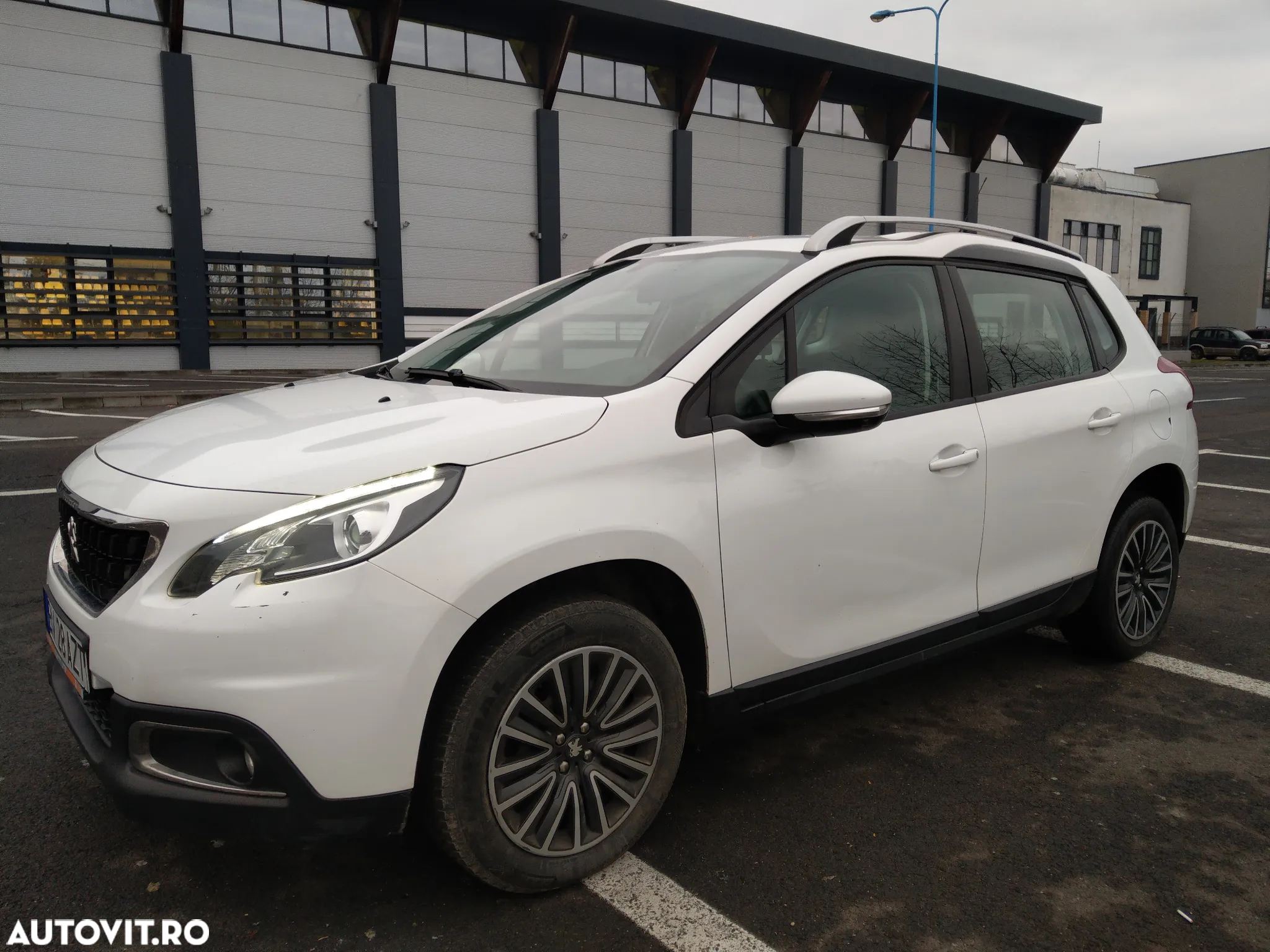 Peugeot 2008 1.5 BlueHDI FAP Active - 19