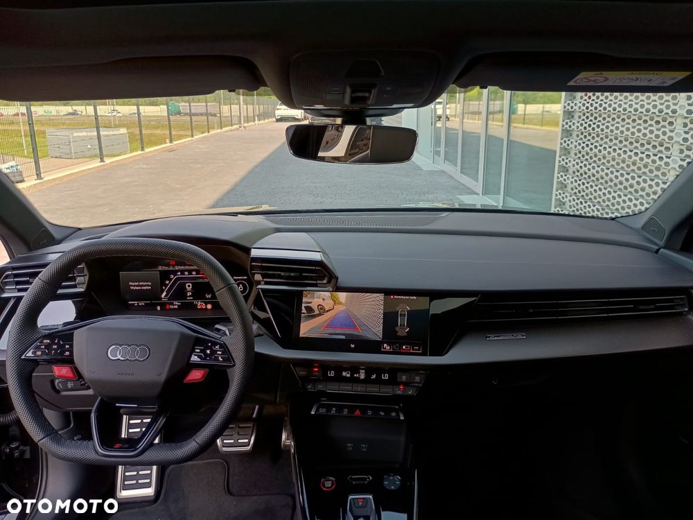 Audi RS3 Limousine - 10