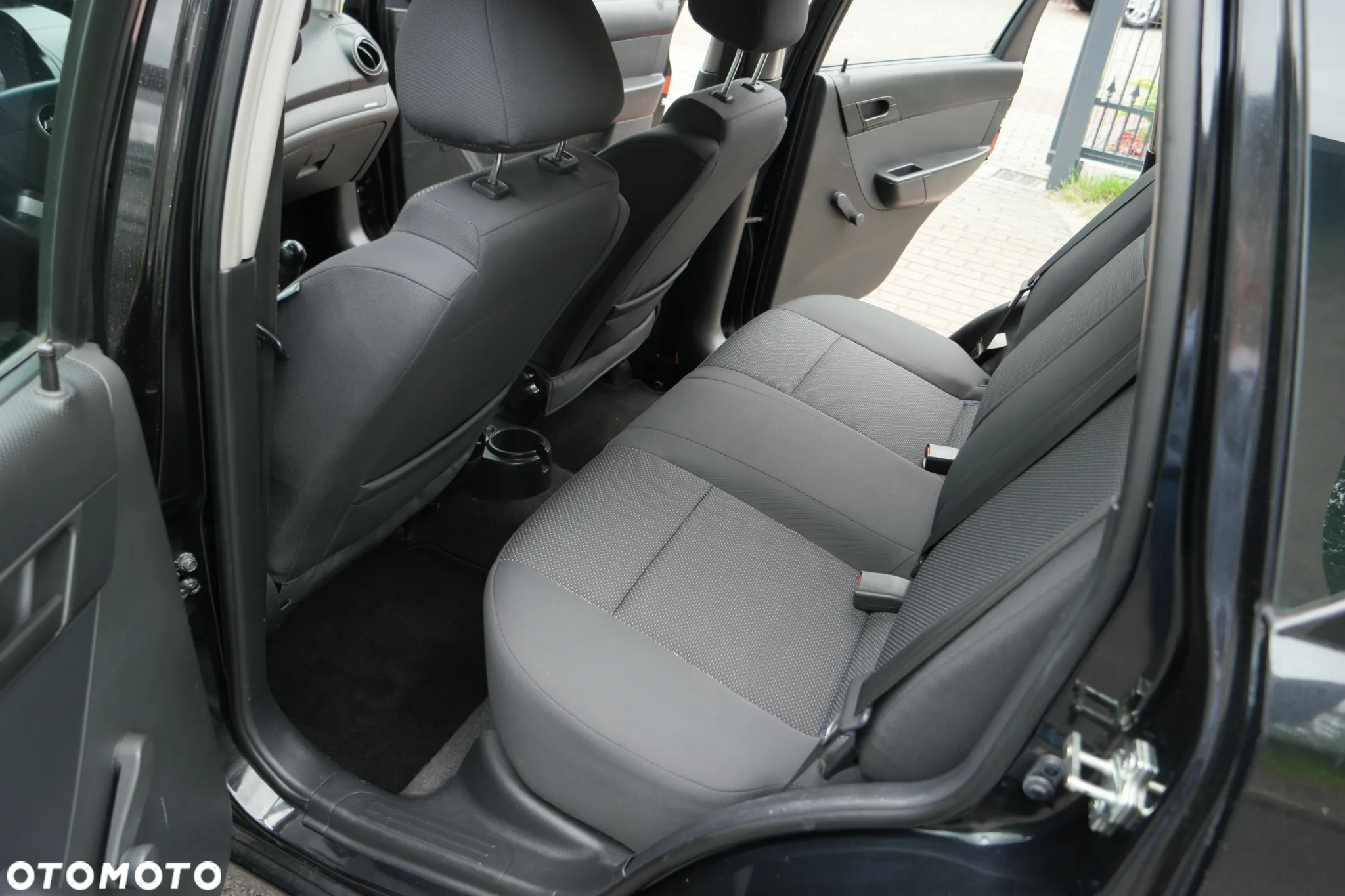 Chevrolet Aveo - 17