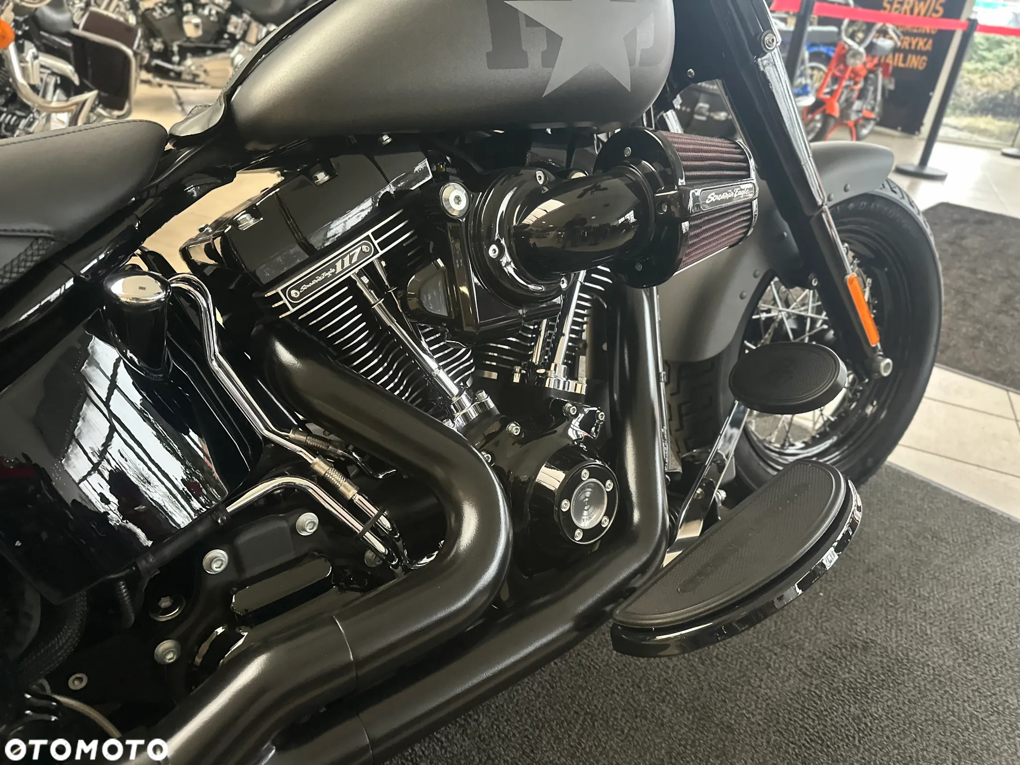 Harley-Davidson Softail Slim - 25