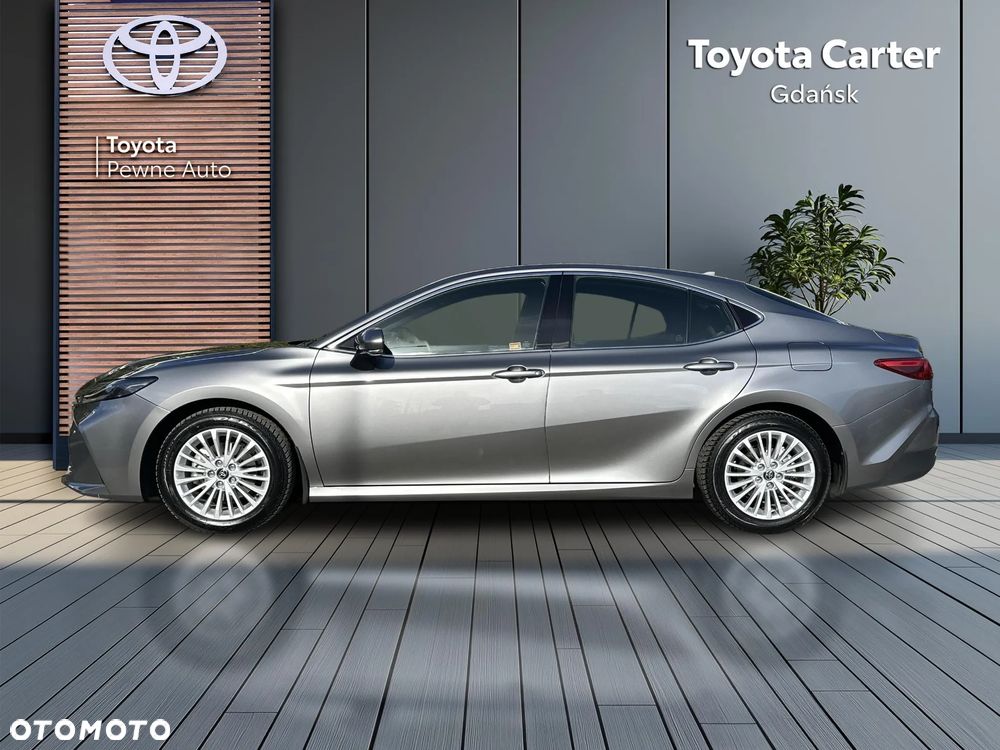 Toyota Camry 2.5 Hybrid Dynamic Force Comfort e-CVT - 2