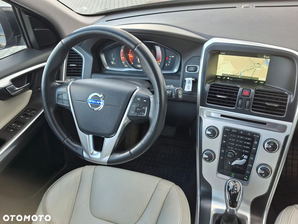 Volvo XC 60 D3 Geartronic Ocean Race - 23