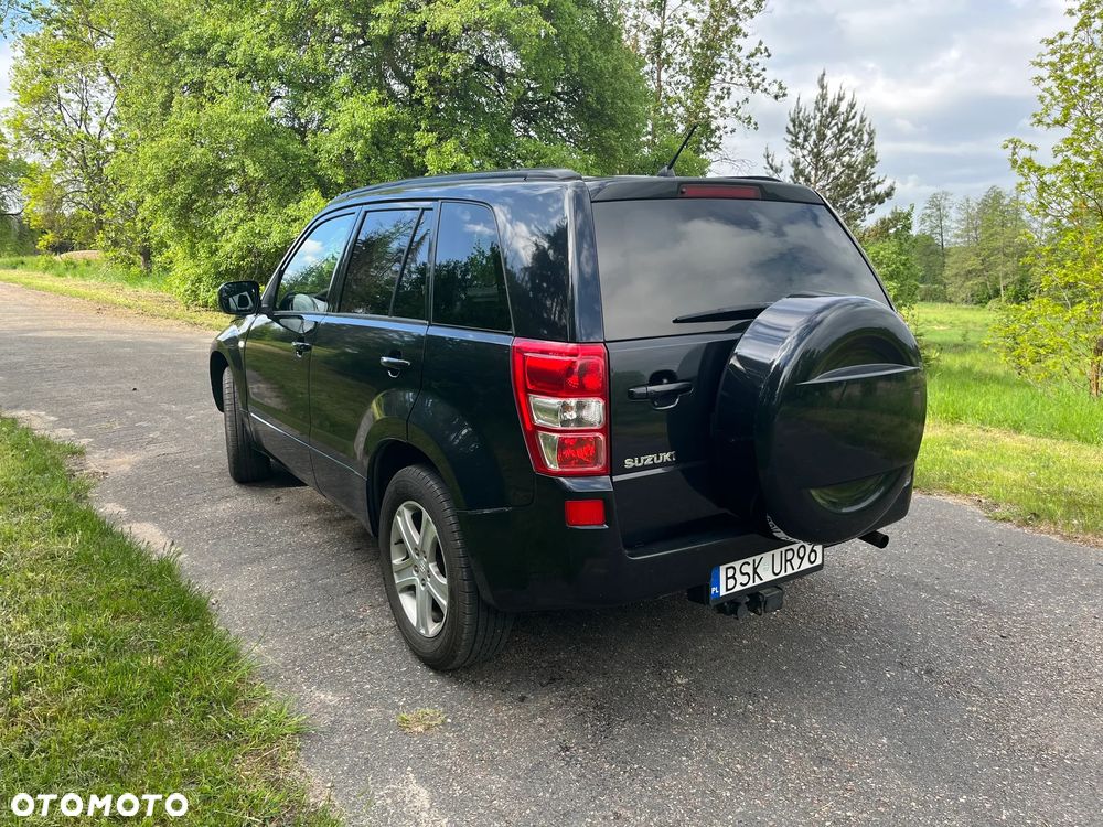 Suzuki Grand Vitara 2.0 - 3