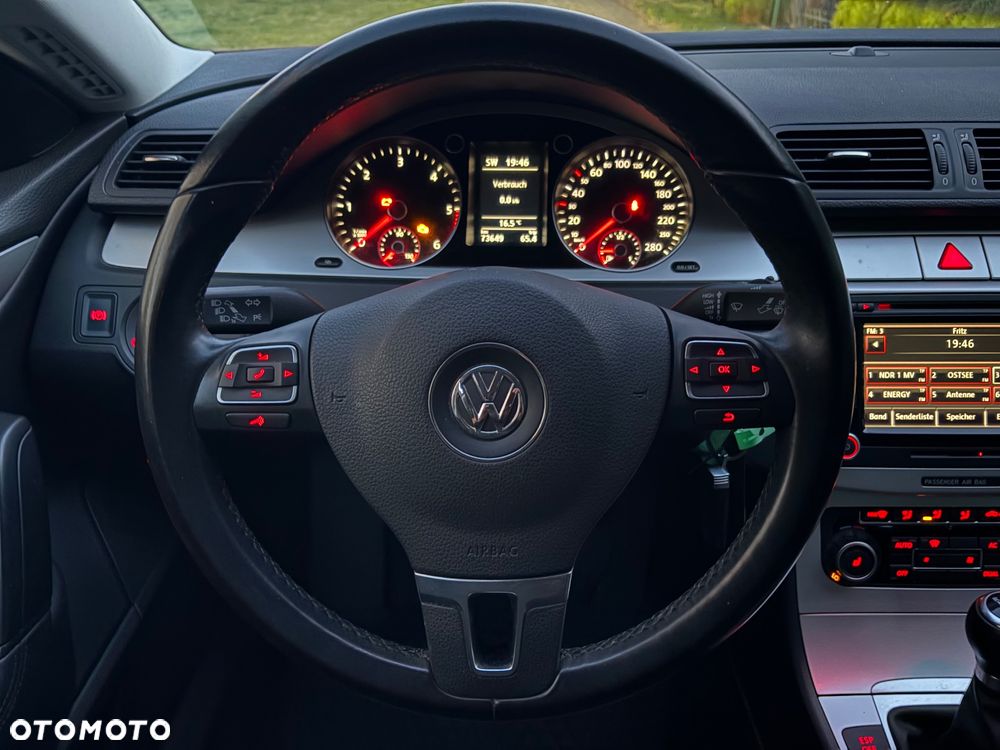 Volkswagen Passat CC - 17