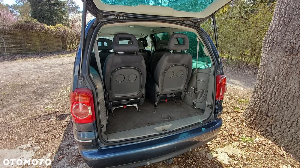 Volkswagen Sharan 1.9 TDI Basis - 3