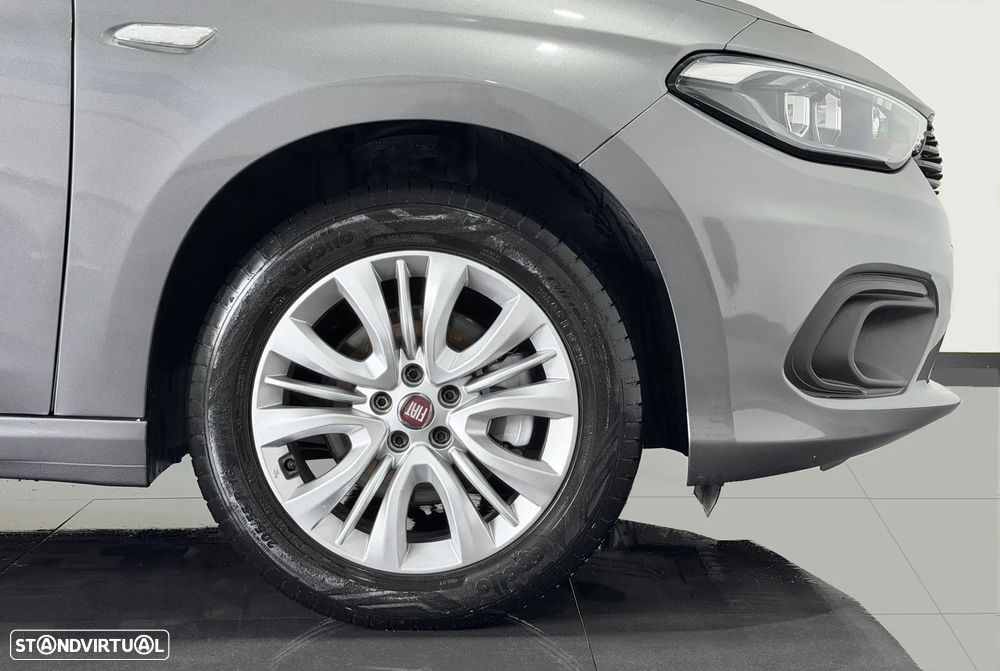 Fiat Tipo Station Wagon 1.3 M-Jet Lounge - 46