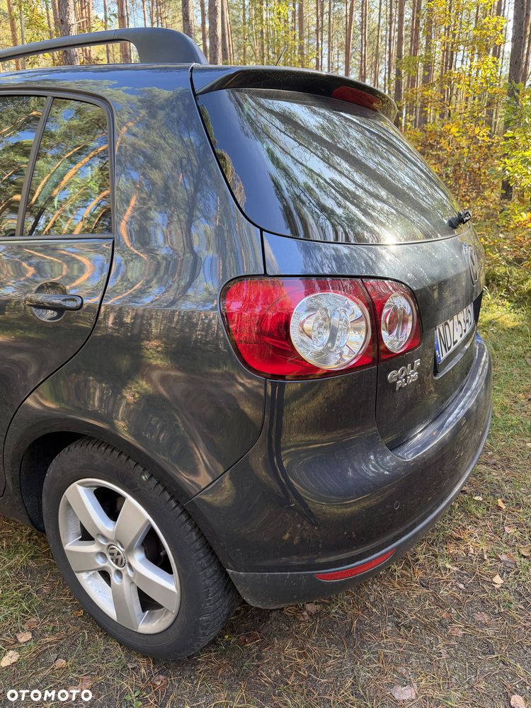 Volkswagen Golf Plus - 17