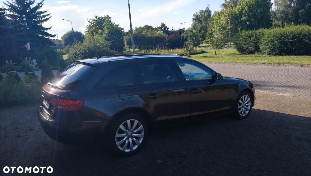 Audi A4 Avant - 25