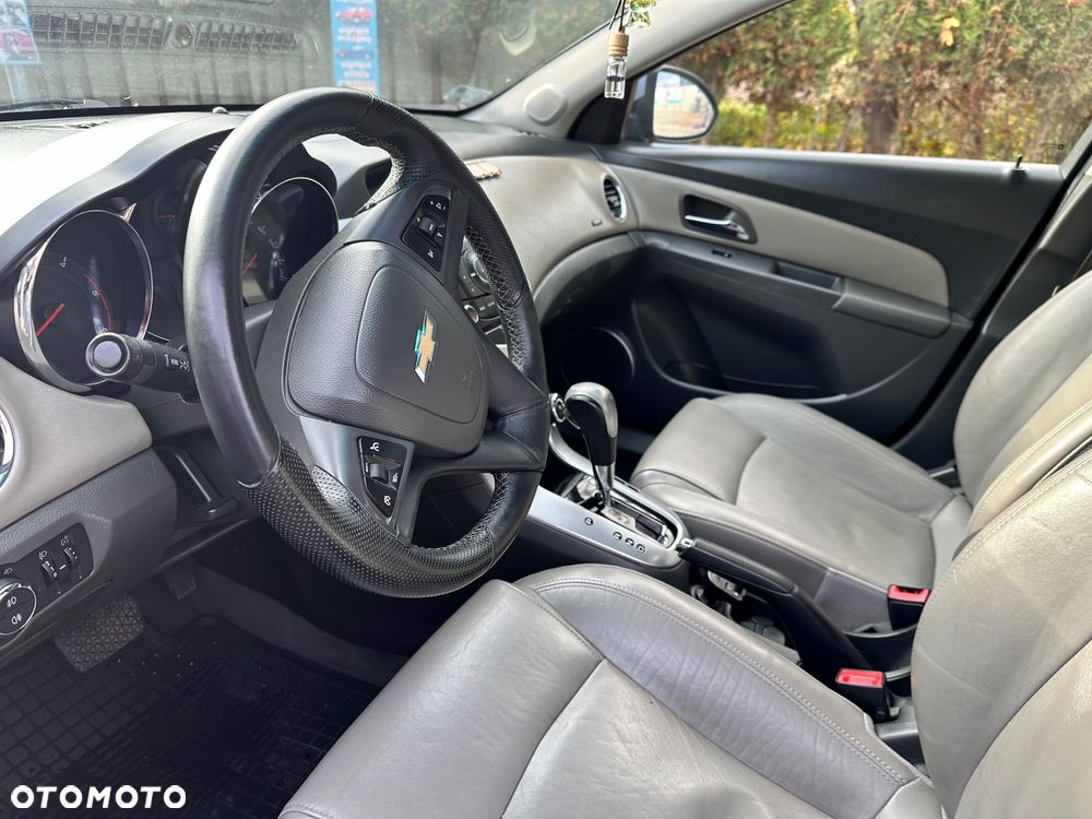 Chevrolet Cruze - 8