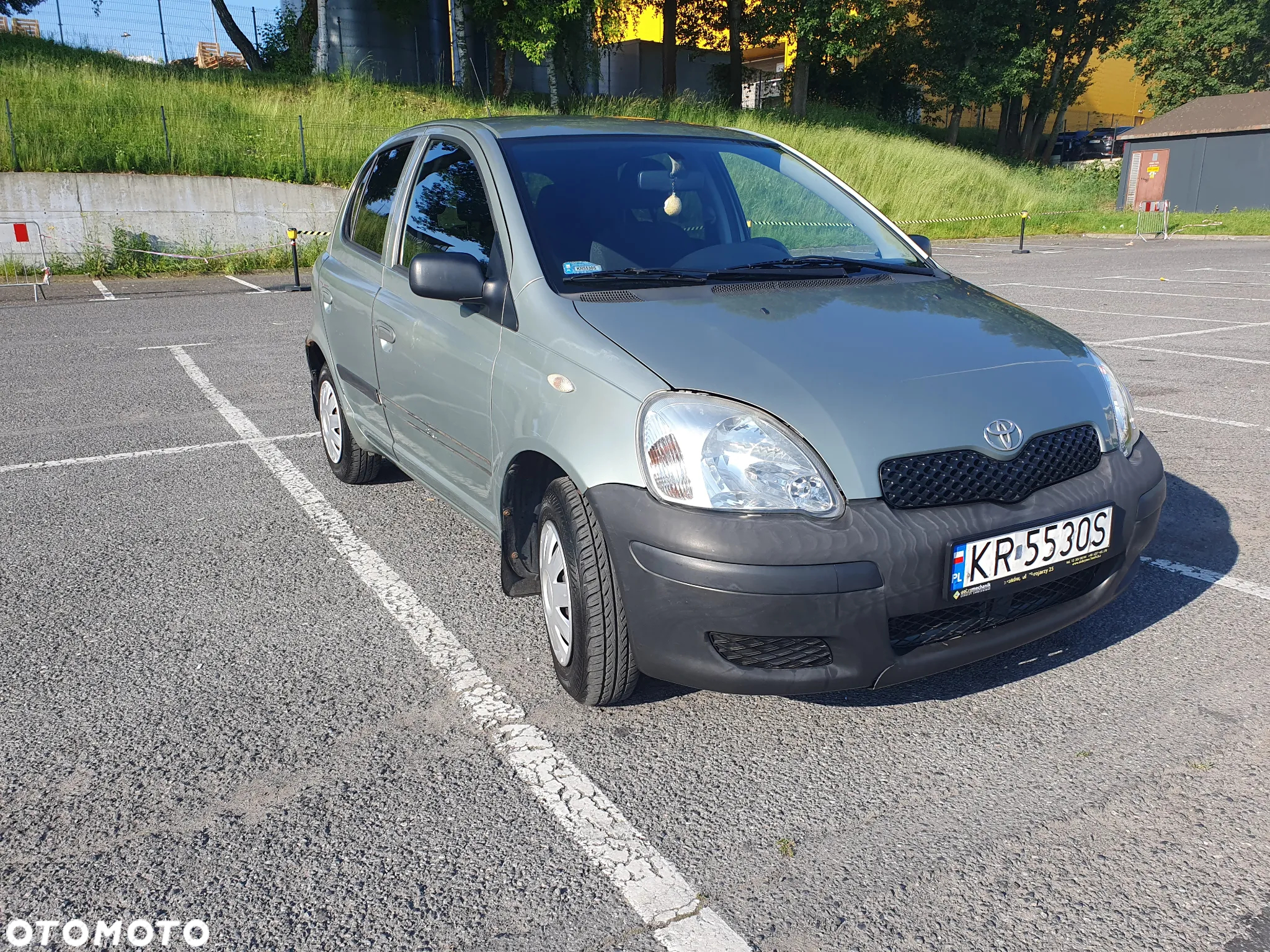 Toyota Yaris 1.0 Base - 14