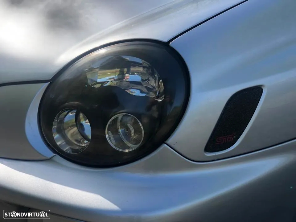 Subaru Impreza Sedan 2.0 WRX STi - 21