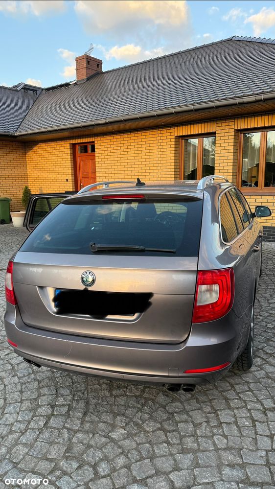 Skoda Superb 2.0 TSI Comfort DSG - 2