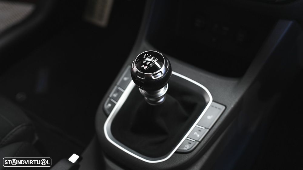 Hyundai i30 N 2.0 T-GDi Performance Pack - 46