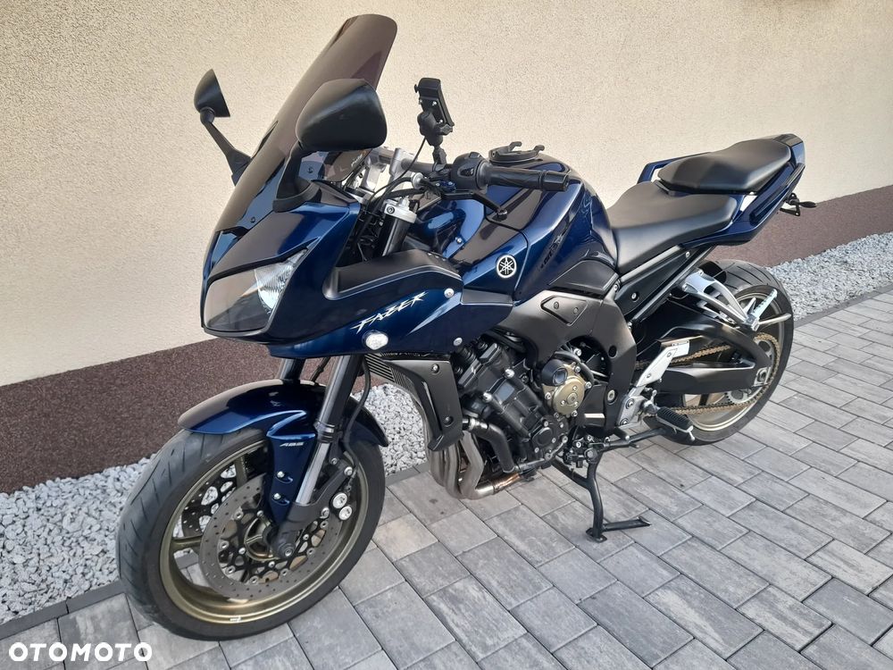 Yamaha FZ - 16
