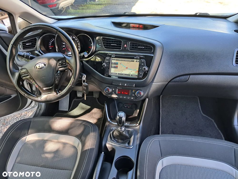 Kia Ceed 1.4 CVVT Attract - 15