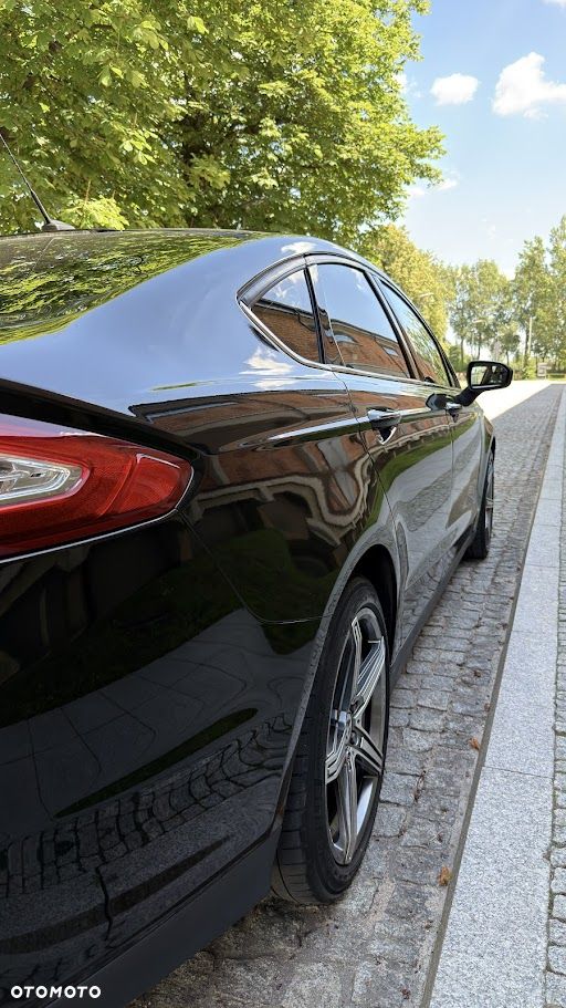 Ford Fusion - 15