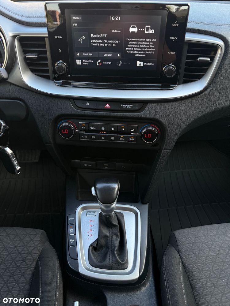 Kia Ceed 1.6 CRDi mHEV M DCT - 18