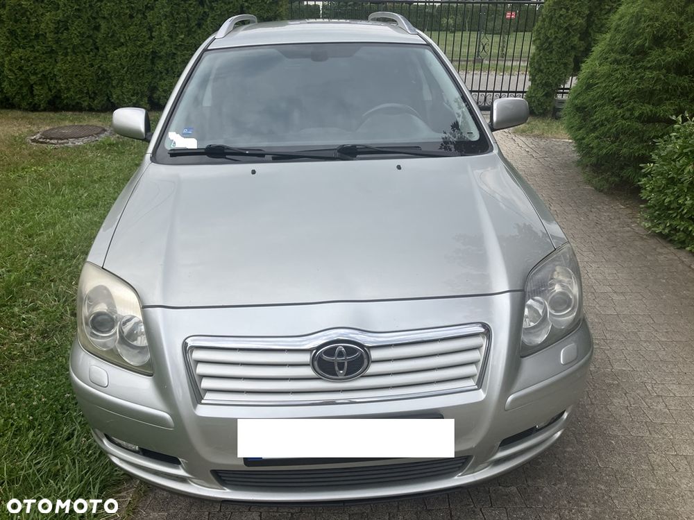 Toyota Avensis 2.0 VVT-i Prestige - 2