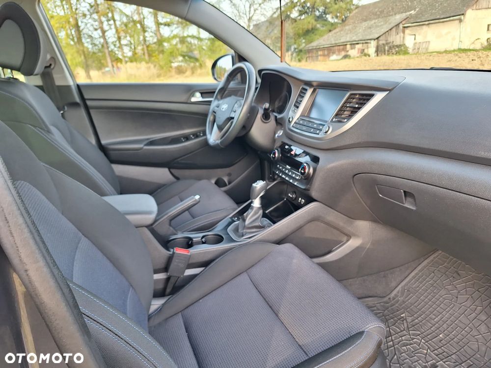 Hyundai Tucson 2.0 CRDI BlueDrive Style 2WD - 14