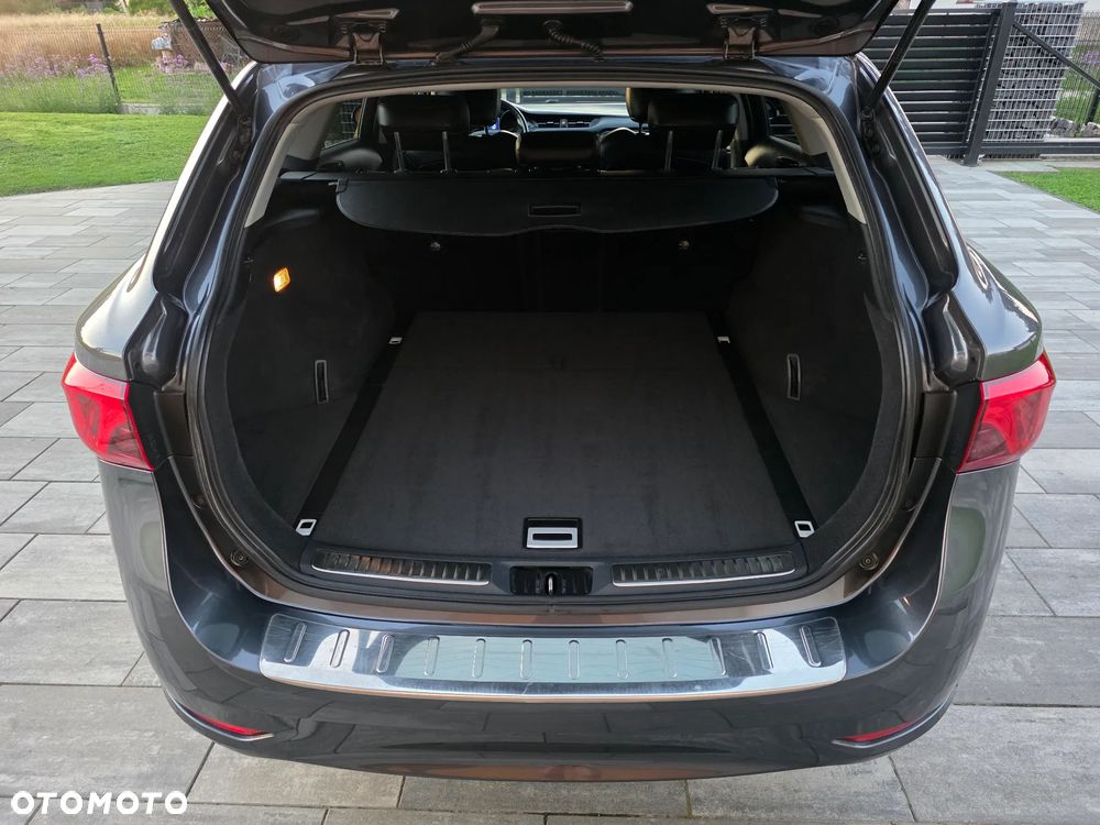 Toyota Avensis - 37