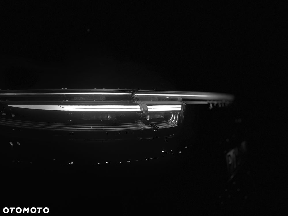 Porsche Panamera - 4