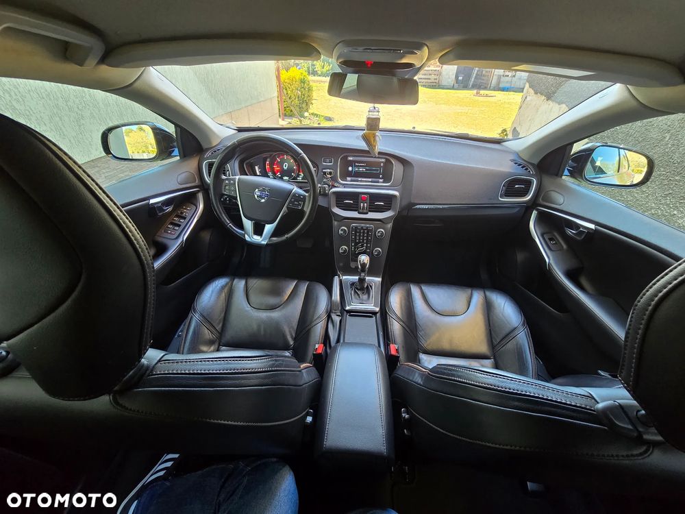 Volvo V40 Cross Country D3 Geartronic Momentum - 14