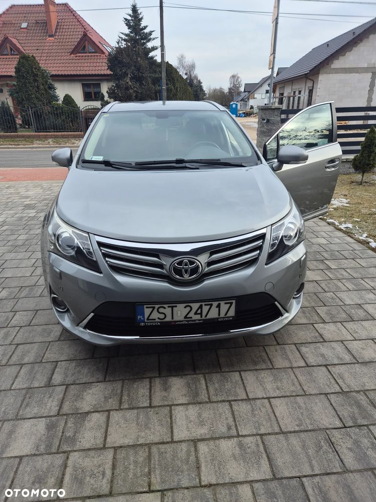 Toyota Avensis 2.0 D-4D Premium - 1