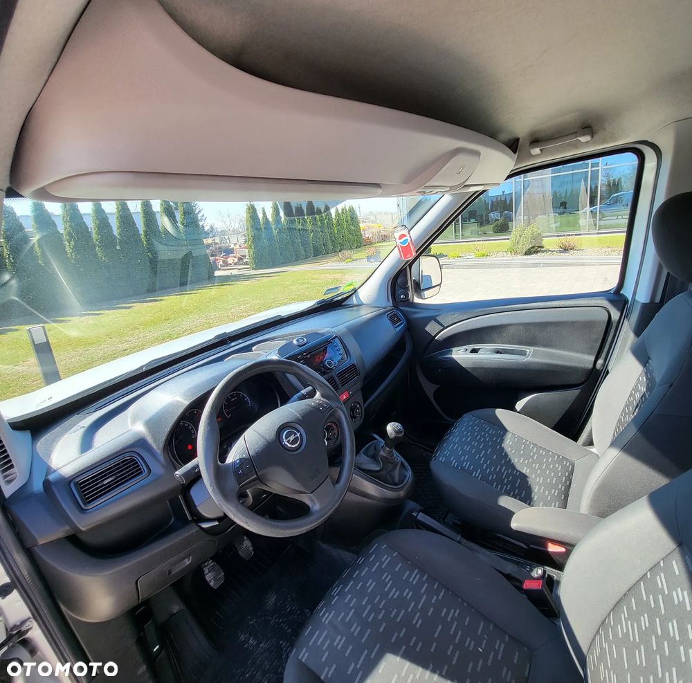 Opel Combo - 16