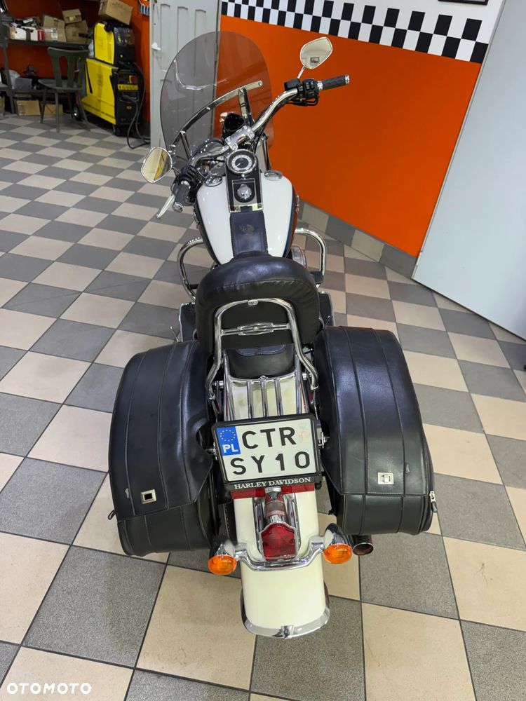 Harley-Davidson Softail Deluxe - 8