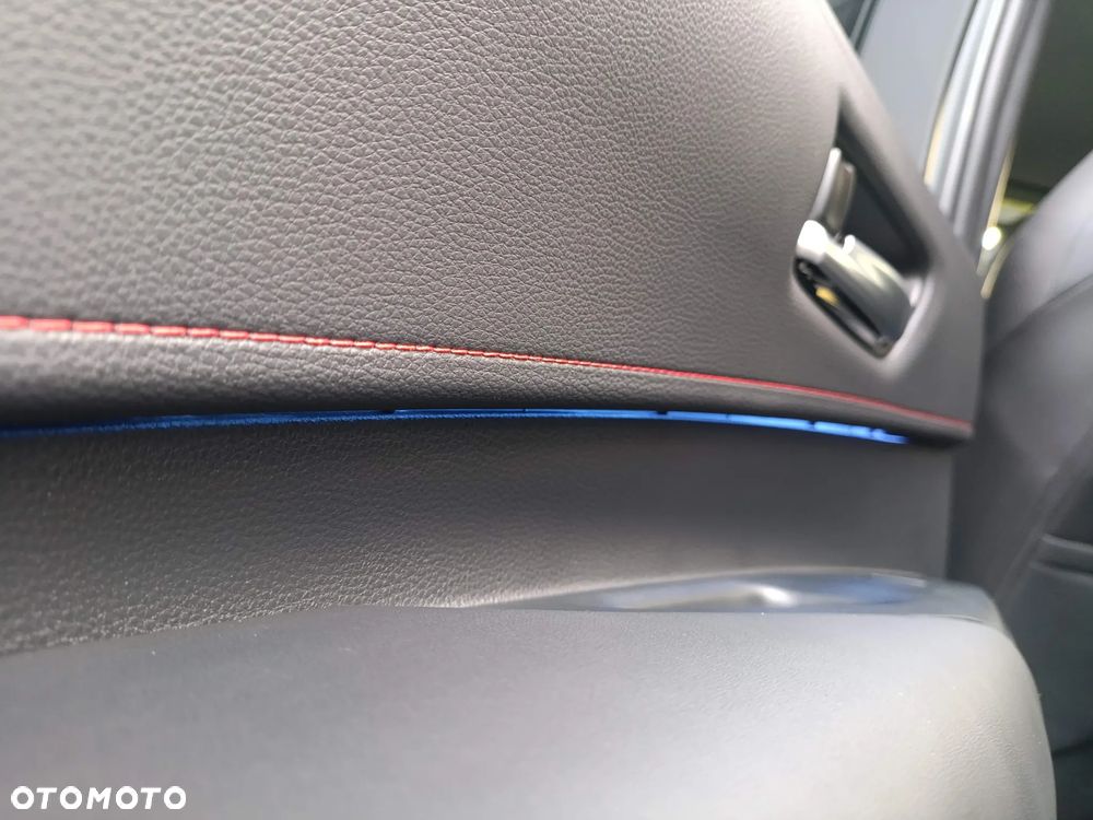 Toyota Corolla 2.0 Hybrid GR Sport - 10