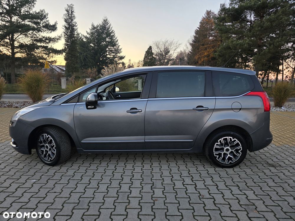 Peugeot 5008 HDI FAP 110 Family - 9