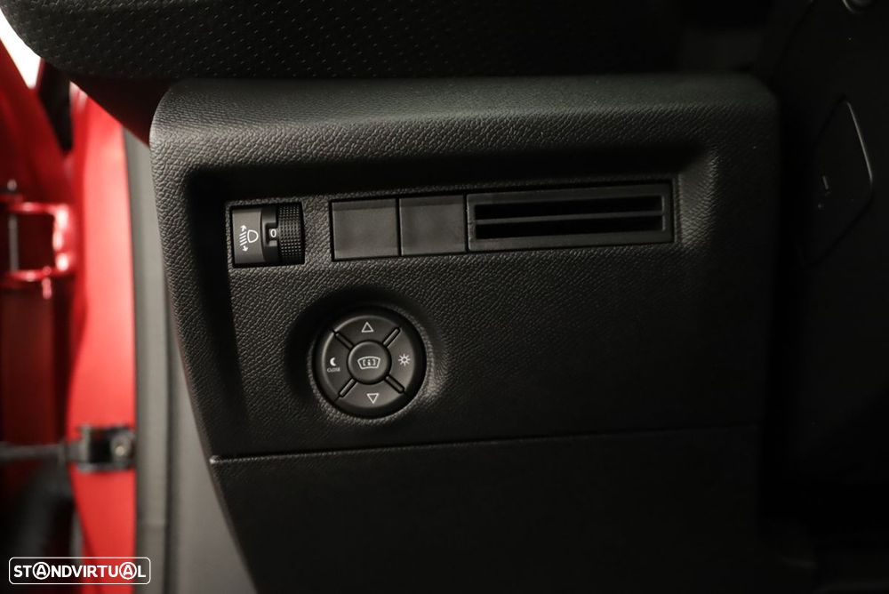 Citroën C4 1.2 Hybrid Max e-DSC6 - 19