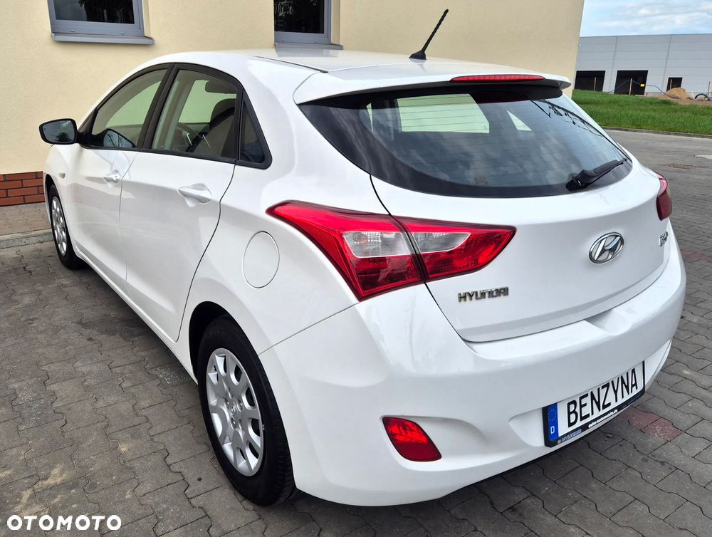 Hyundai i30 1.4 Classic + - 4